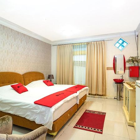 Reddoorz Near Rs Cikini Джакарта Экстерьер фото