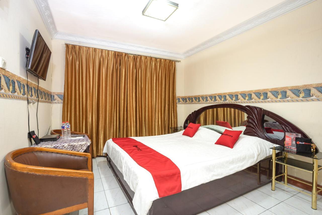 Reddoorz Near Rs Cikini Джакарта Экстерьер фото